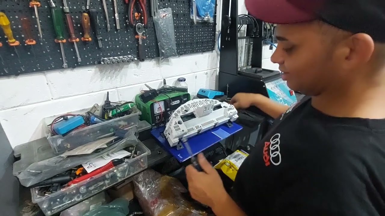 Colocando lâmpadas de led no painel da mercedes classe a 160 w168 2005 @Garagemclassea