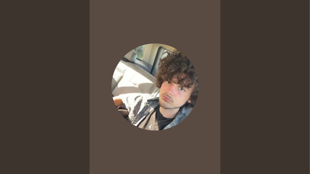 curly_couture is live!
