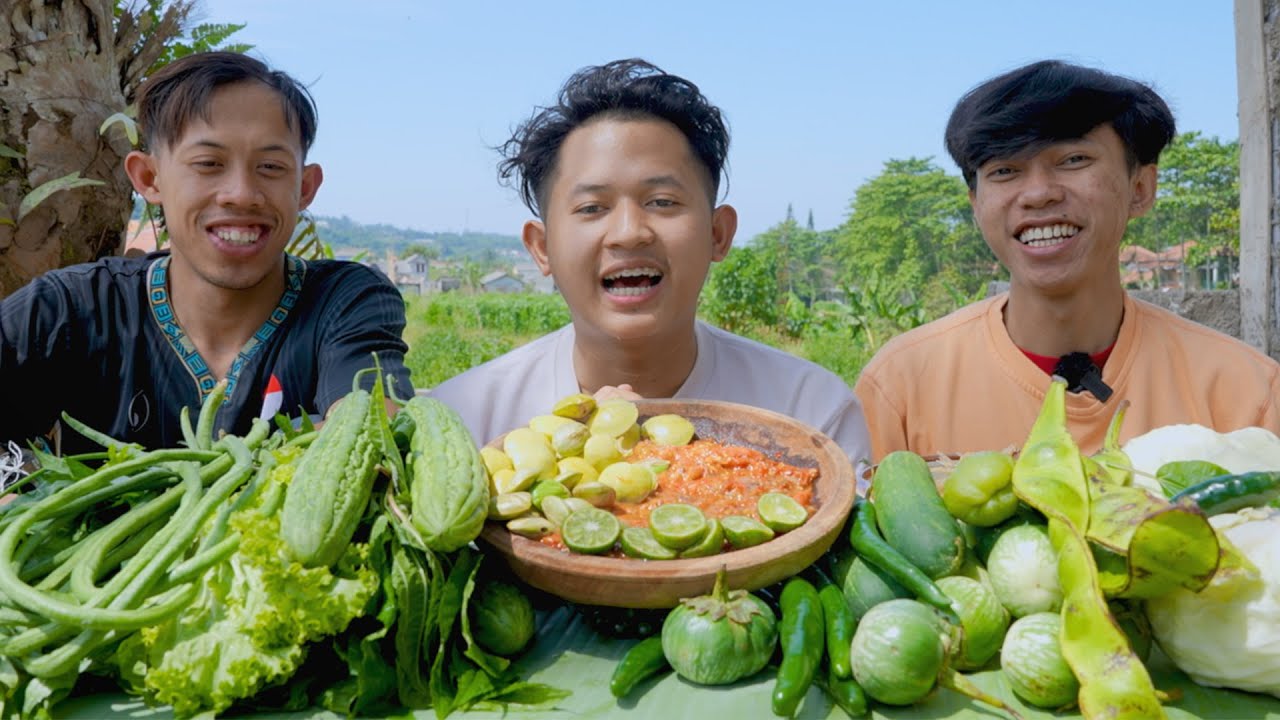 MUKBANG LALAPAN MENTAH IKAN ASIN SAMA SAMBAL TERASI | ASMR