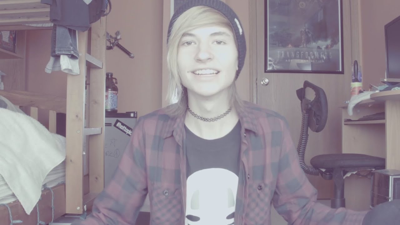 kyle david hall ‖ looĸ&iota;ng l&iota;ĸe тн&iota;ѕ