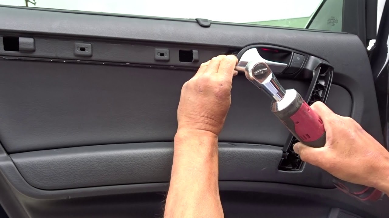 audi q7 rear door trim panel removal