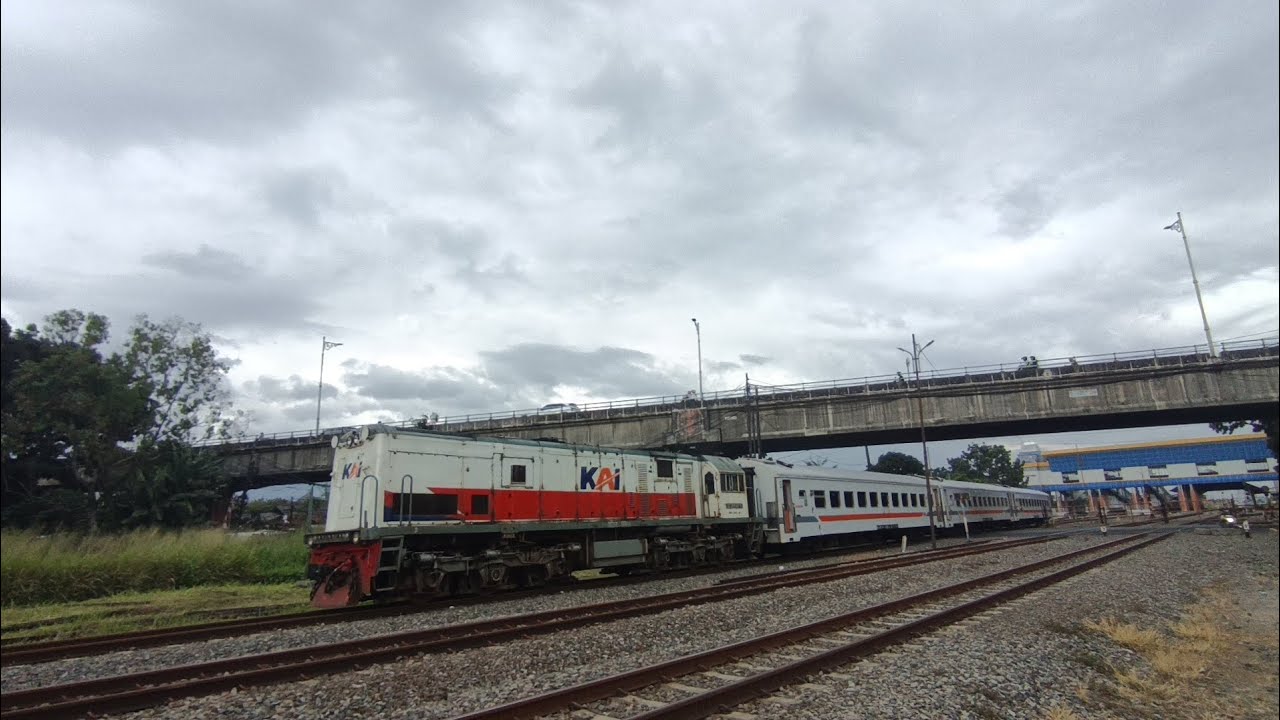 HUNTING DI KIARACONDONG, ADA LOKO LALU LALANG... 