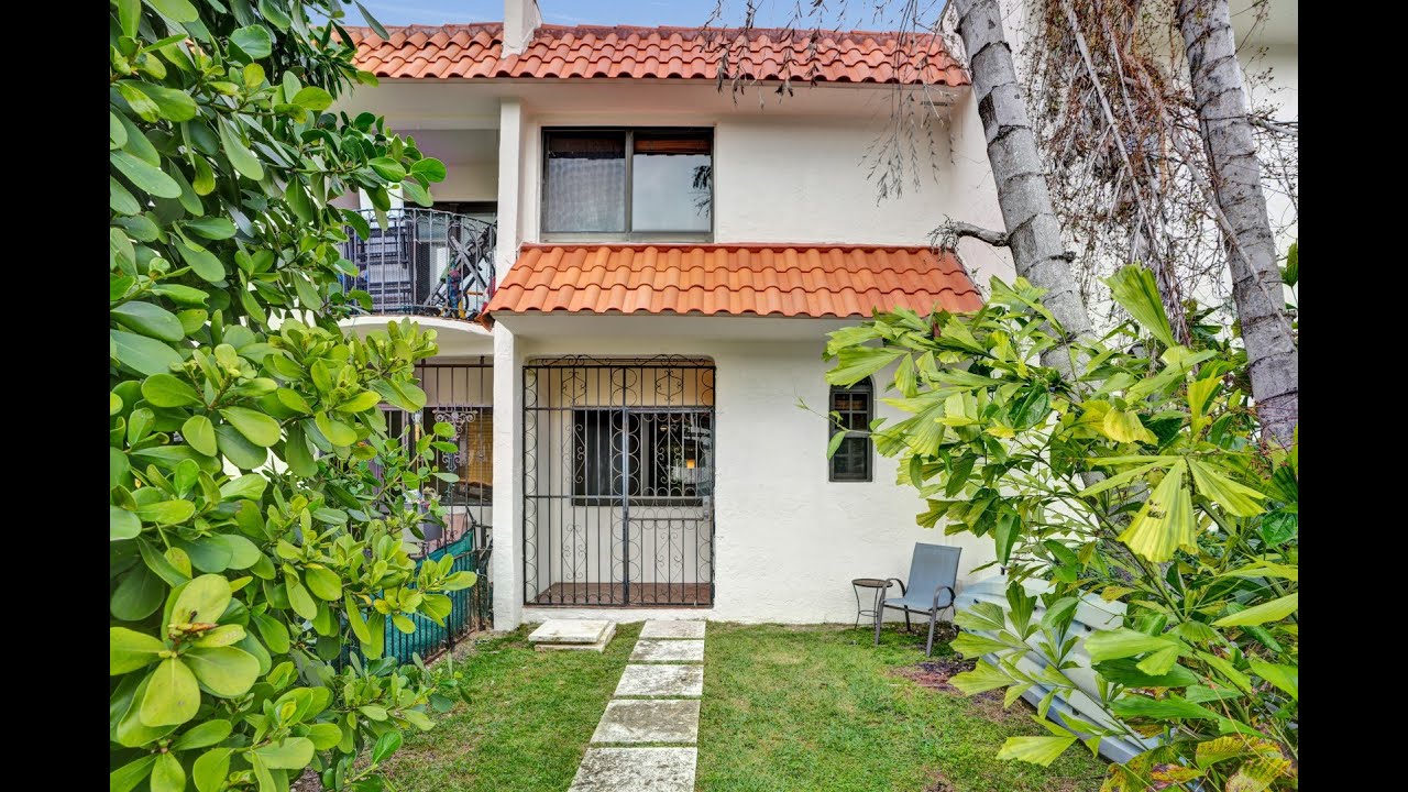 1503 NE 105th Street Miami, FL | ColdwellBankerHomes.com