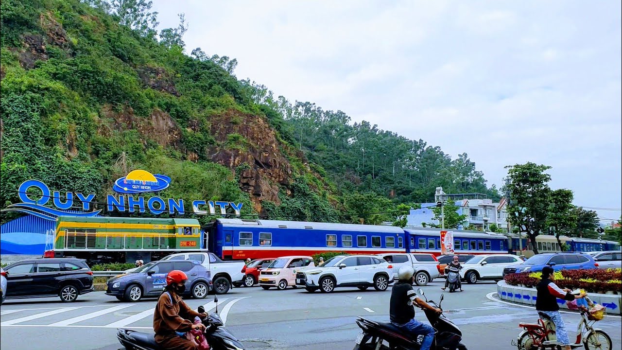 Chuyến tàu SE30 cuối cùng về Ga Quy Nhơn 29 Tết Bính Ngọ 2026 (16/02/2026)