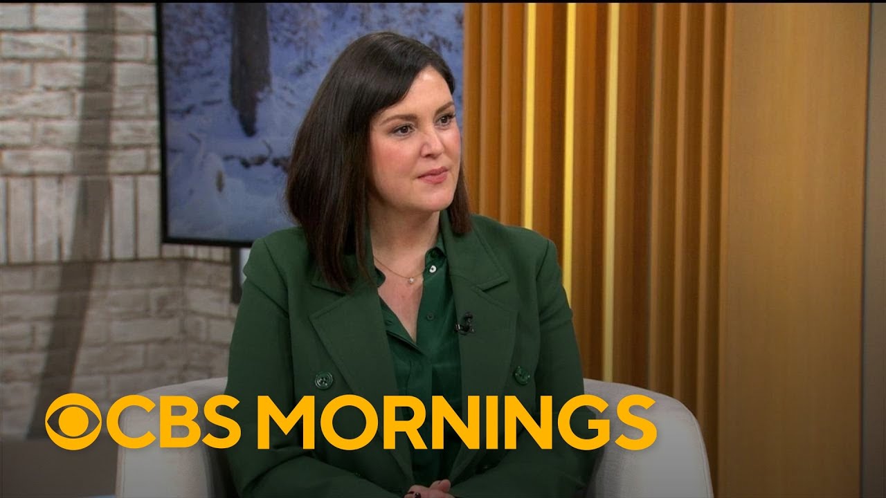 Melanie Lynskey on upcoming season of 