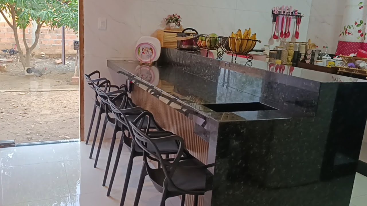 Cadeiras de jantar Allegra!! A cozinha ficou linda 😍. + Passeio de bicicleta com as meninas.