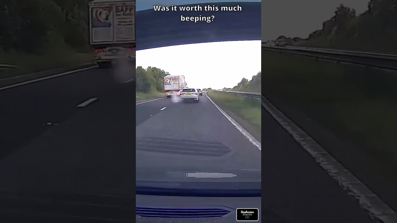 Dashcam UK - Road Rage, Driving Fails, Bad Drivers #234