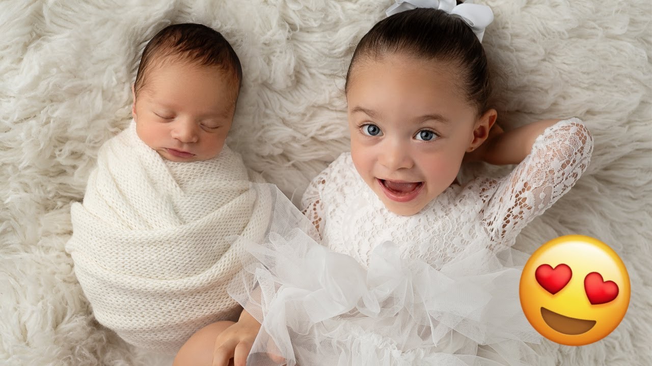 Baby LYNX is Here! Newborn Photoshoot 😍 Diana & Jose