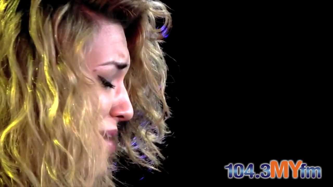 Tori Kelly 