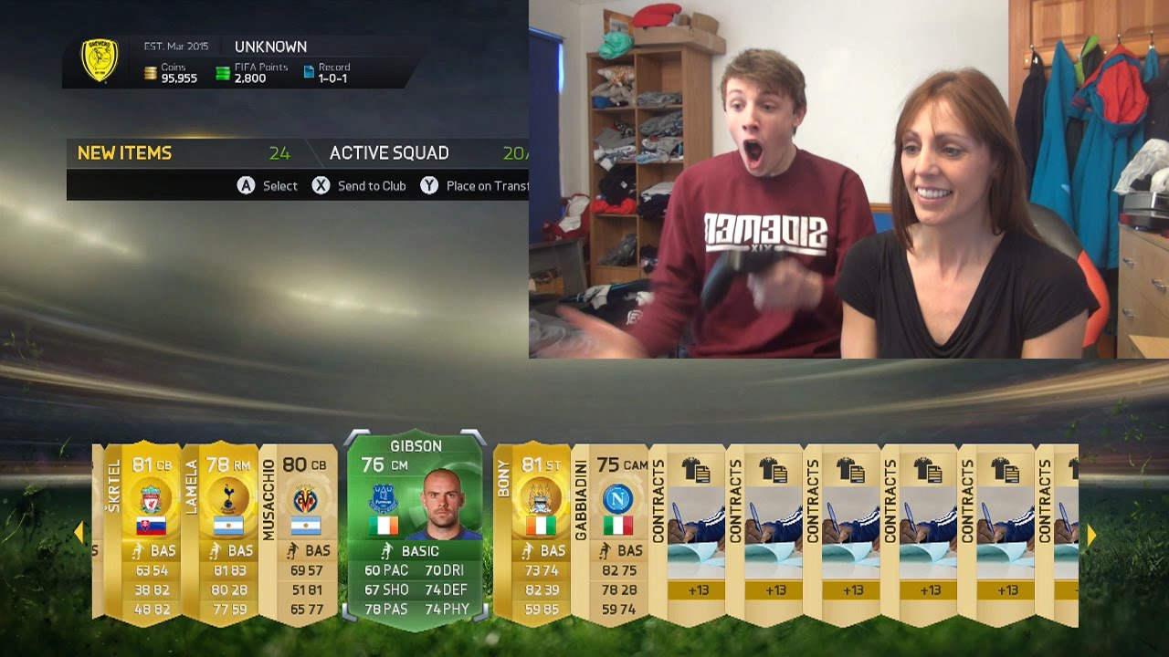 PACK OPENING WITH MY MUM -  FIFA 15