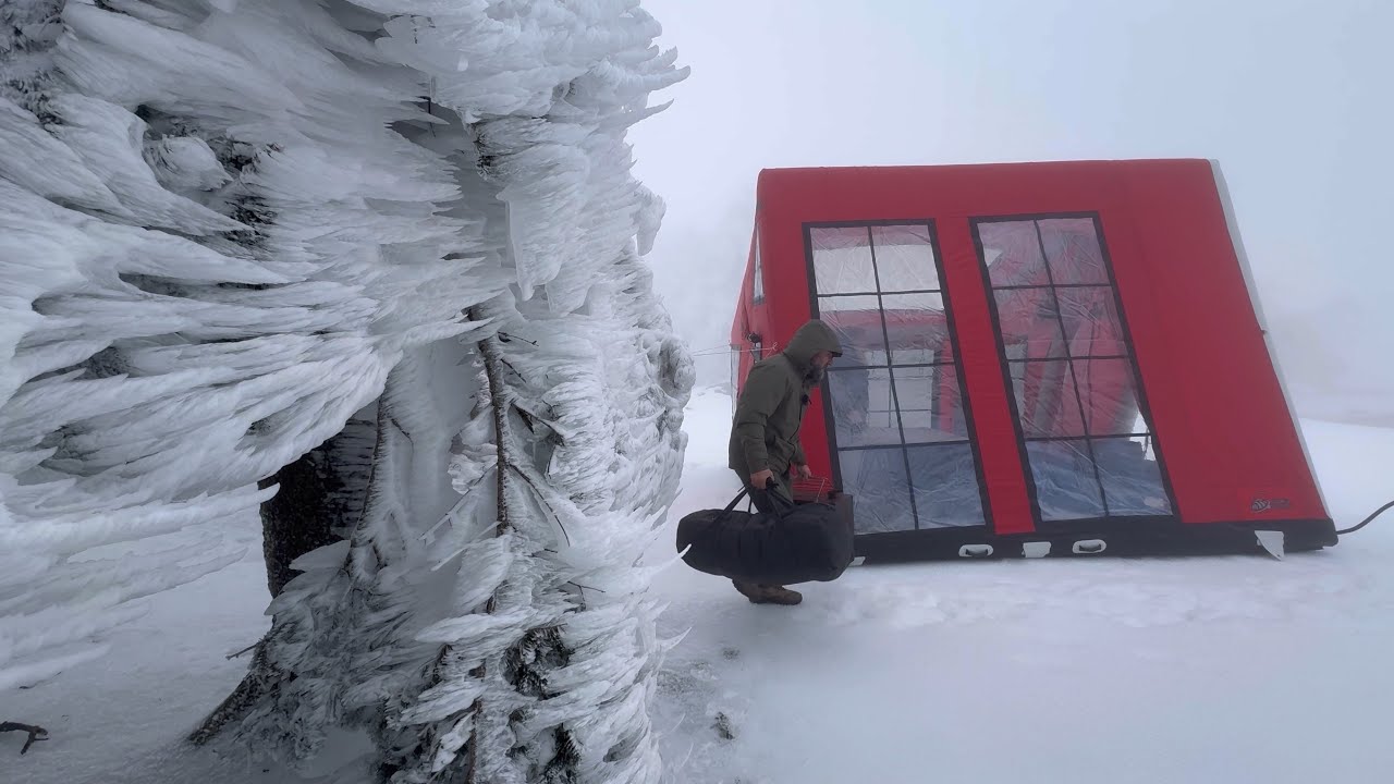 КЕМПИНГ В ЛЕДЯНОМ ЛЕСУ