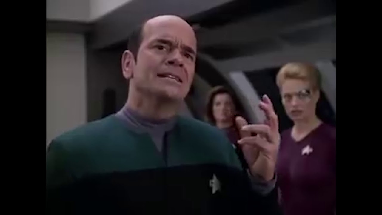 Star Trek: The Doctor Sings La Donna È Mobile