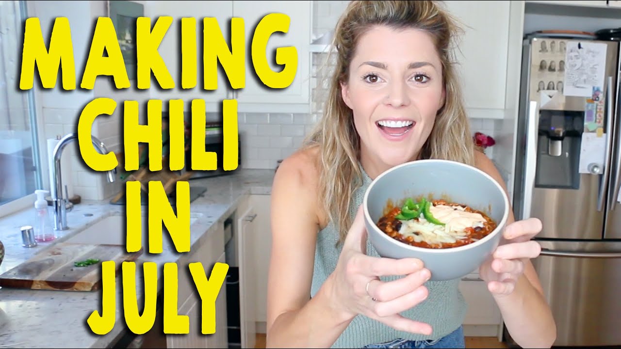 MAKING CHILI IN JULY // Grace Helbig