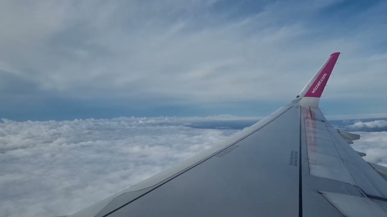 Wizzair A321 Rome Fiumicino LIRF landing right wing view