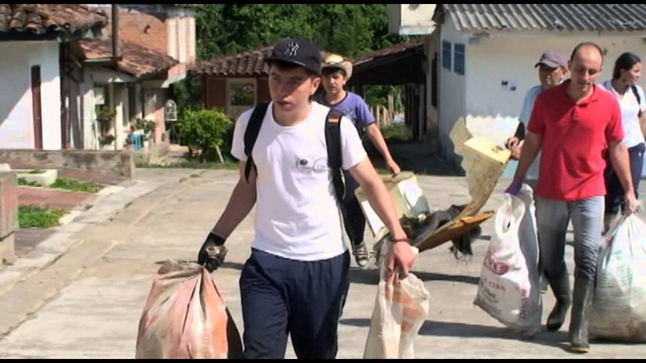 Campaña ambiental Villanueva, El Aguila Valle.