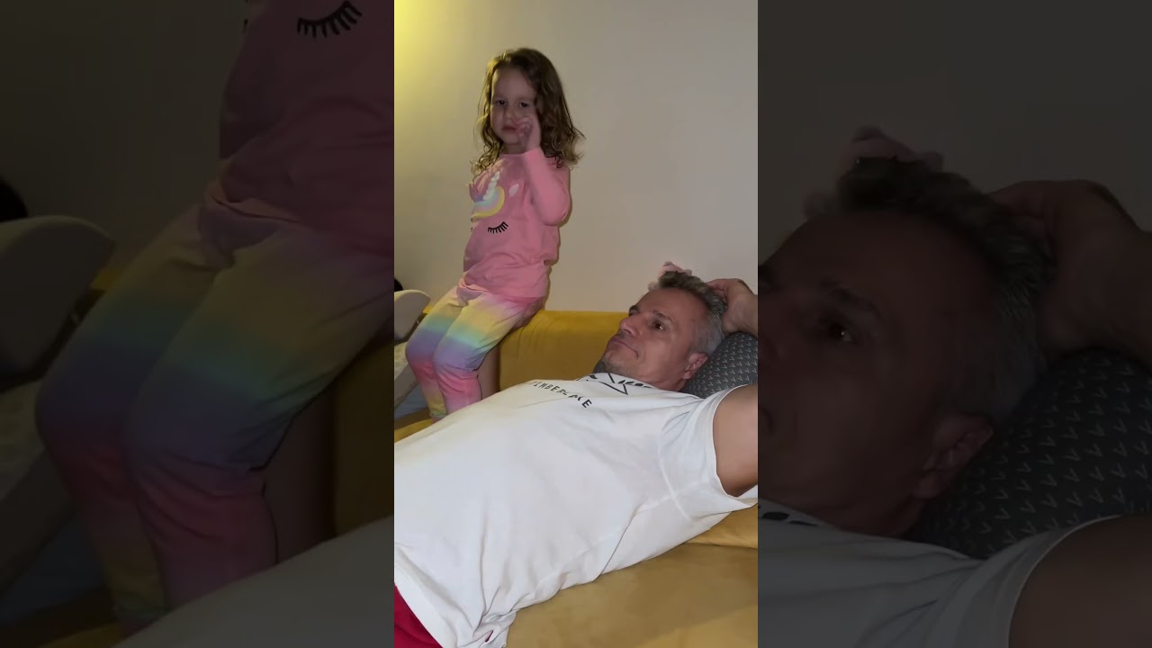 Takto sa cvičia ruky!😂#posilka #posilujeme #cvicenie #grandpa  #srandamusibyt #sranda #lol #rock