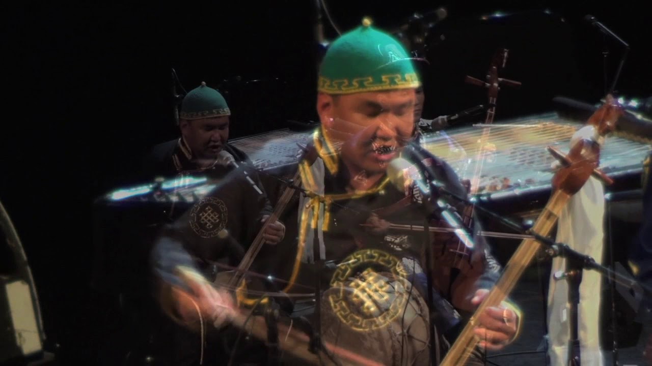 Kansantanssi- ja -musiikkiryhmä 