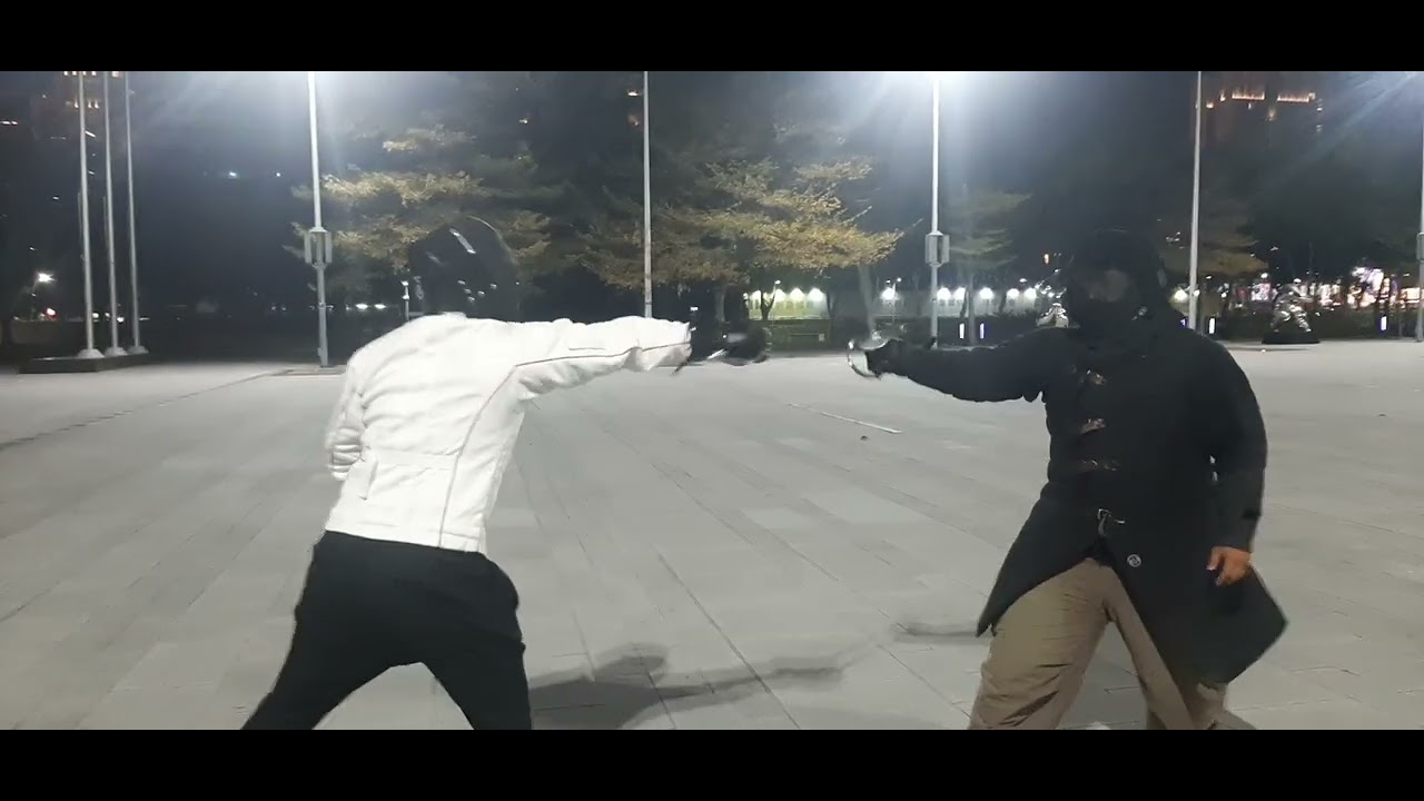 (昱傑Sidesword) vs (Kevin 軍刀）-戰鬥之夜台中市政府廣場115.02.11（三）
