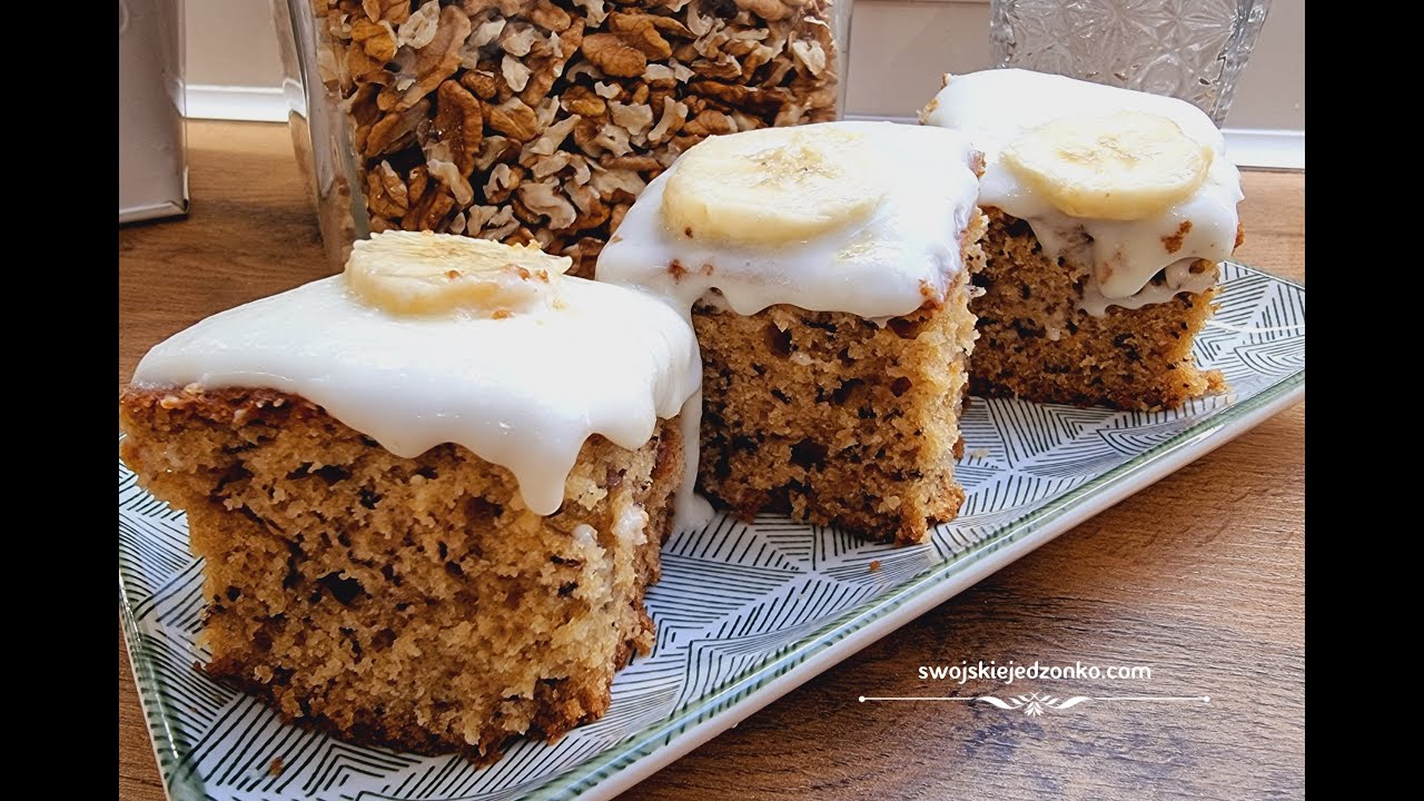 Szybkie Ciasto bananowe z lukrem serowym - wilgotne i pyszne, idealne do kawy #szybkieciasto #banany