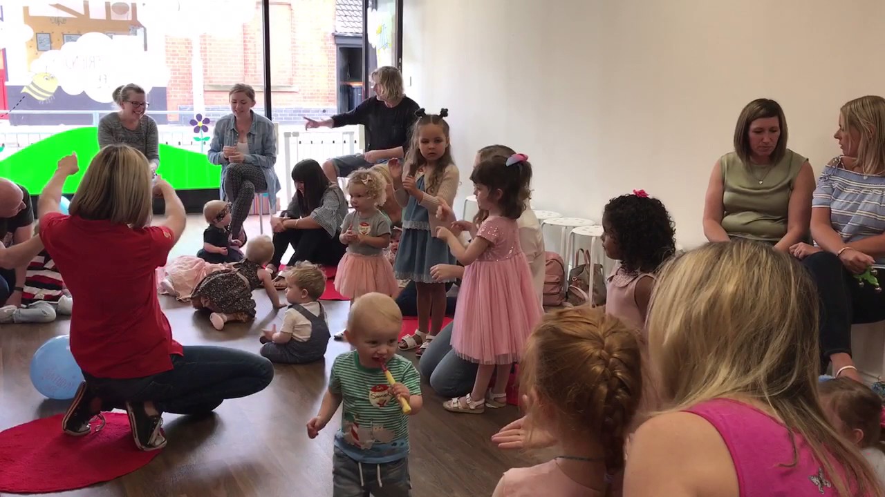 Zachary's Jo Jingles Party wind the bobbin up
