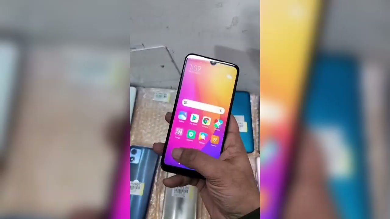 SECOND HANDED PHONE AVAILABLE 