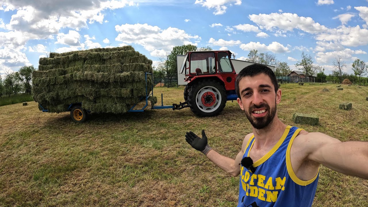 Я тюкую сено новым трактором John Deere 5100M + рекорд по тюкам возле фермы