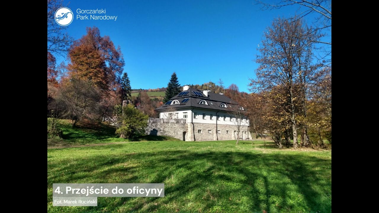 4.  Przejście do oficyny