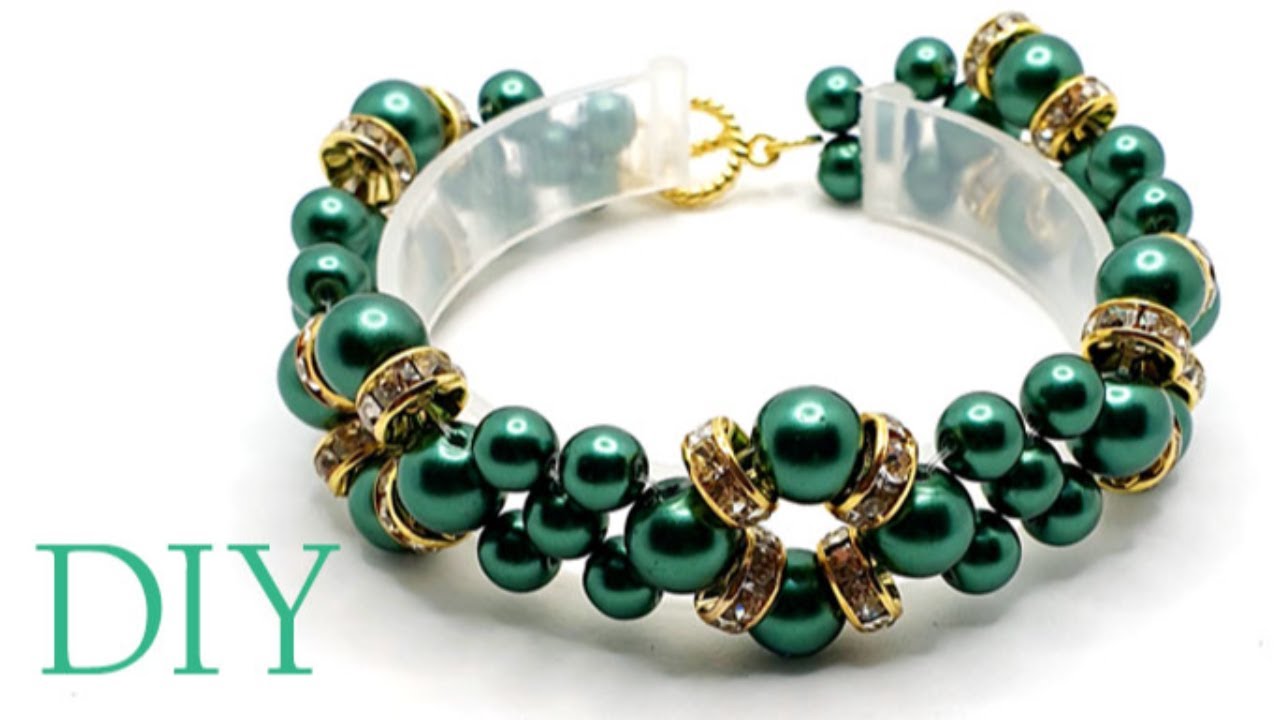 Quick & Easy Statement Glass Pearl Bracelet DIY!