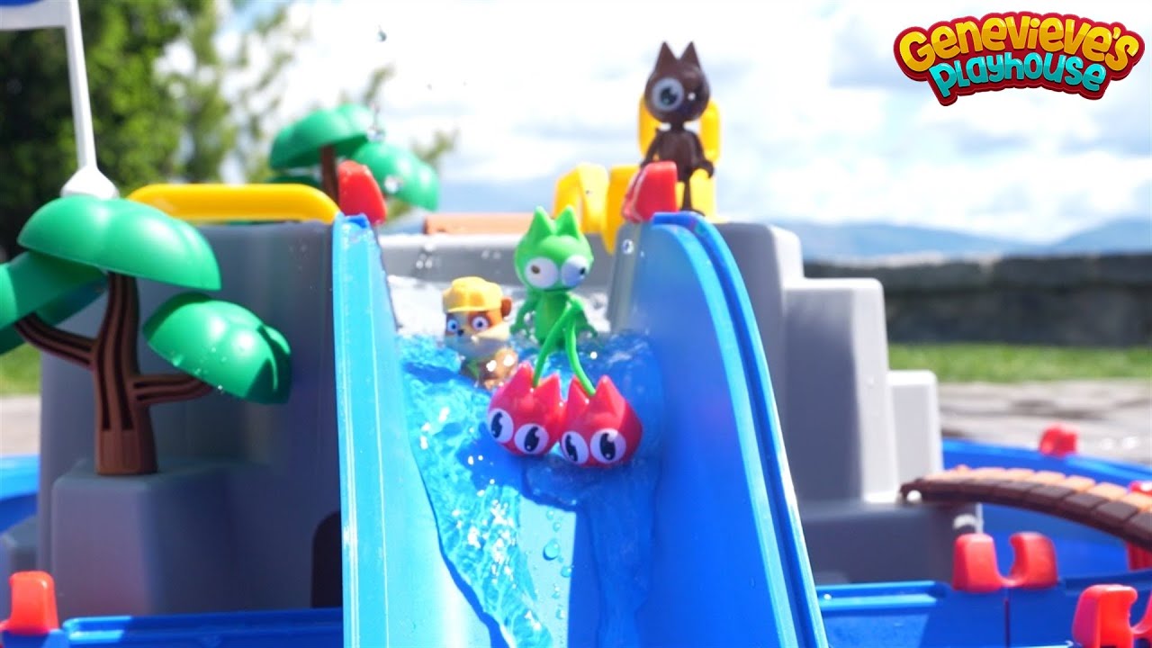 Genevieve's Playhouse Water Toy Learning Video for Kids!
