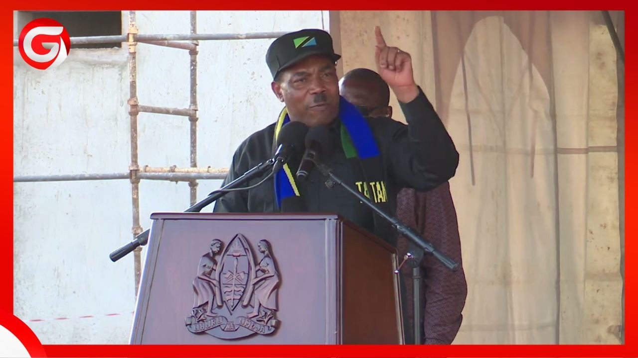WAZIRI MKUU MWIGULU kwa HASIRA - ''MKAMATENI AREJESHE FEDHA - MWAKA MZIMA WANANCHI HAWANA MAJI''....