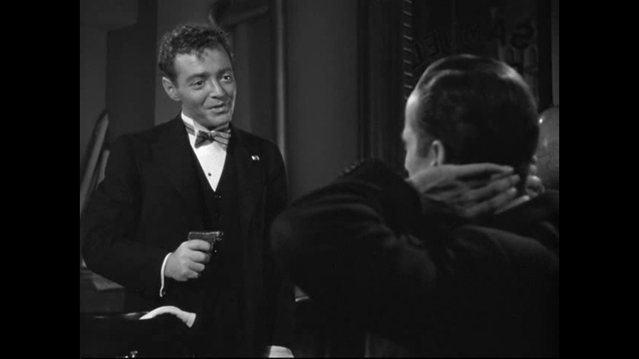 How To Disarm Cheap Hoods By Sam Spade (The Maltese Falcon, c1947)