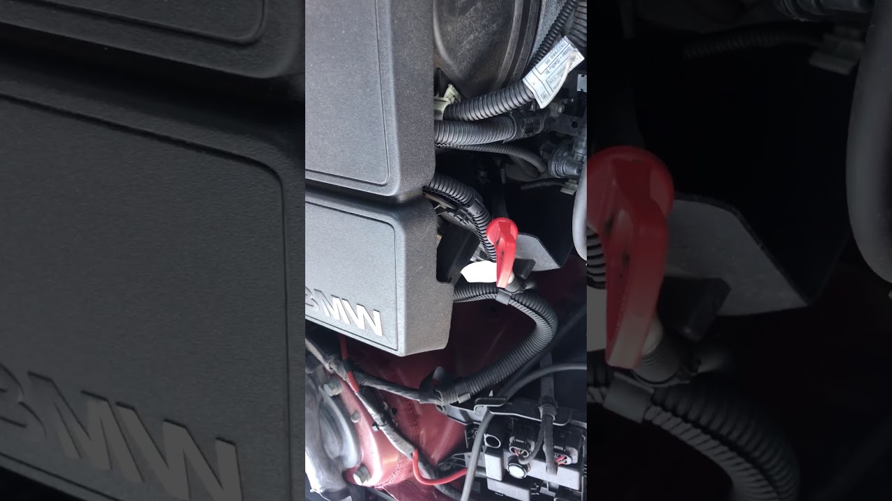 BMW 116i engine noise (N13 2012)