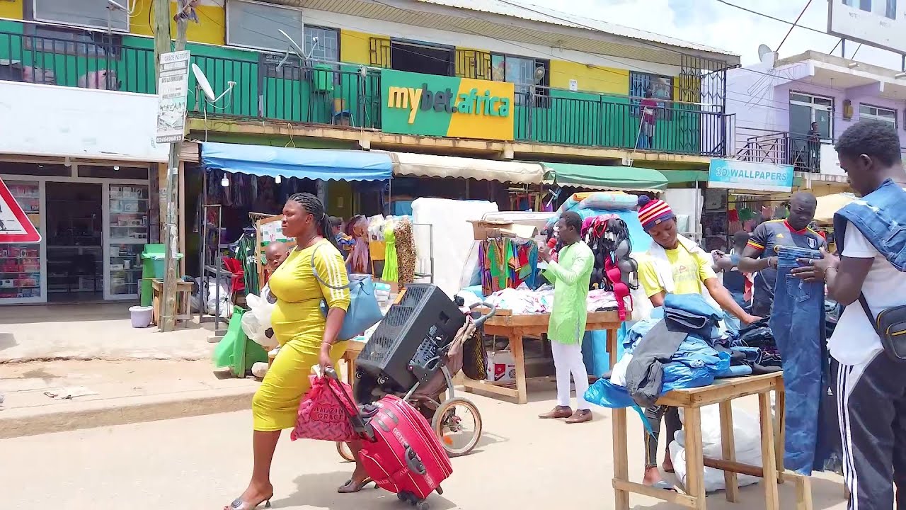 BUSY AFRICA STREET MARKET GHANA ACCRA LAPAZ AFRICAN WALK VIDEOS