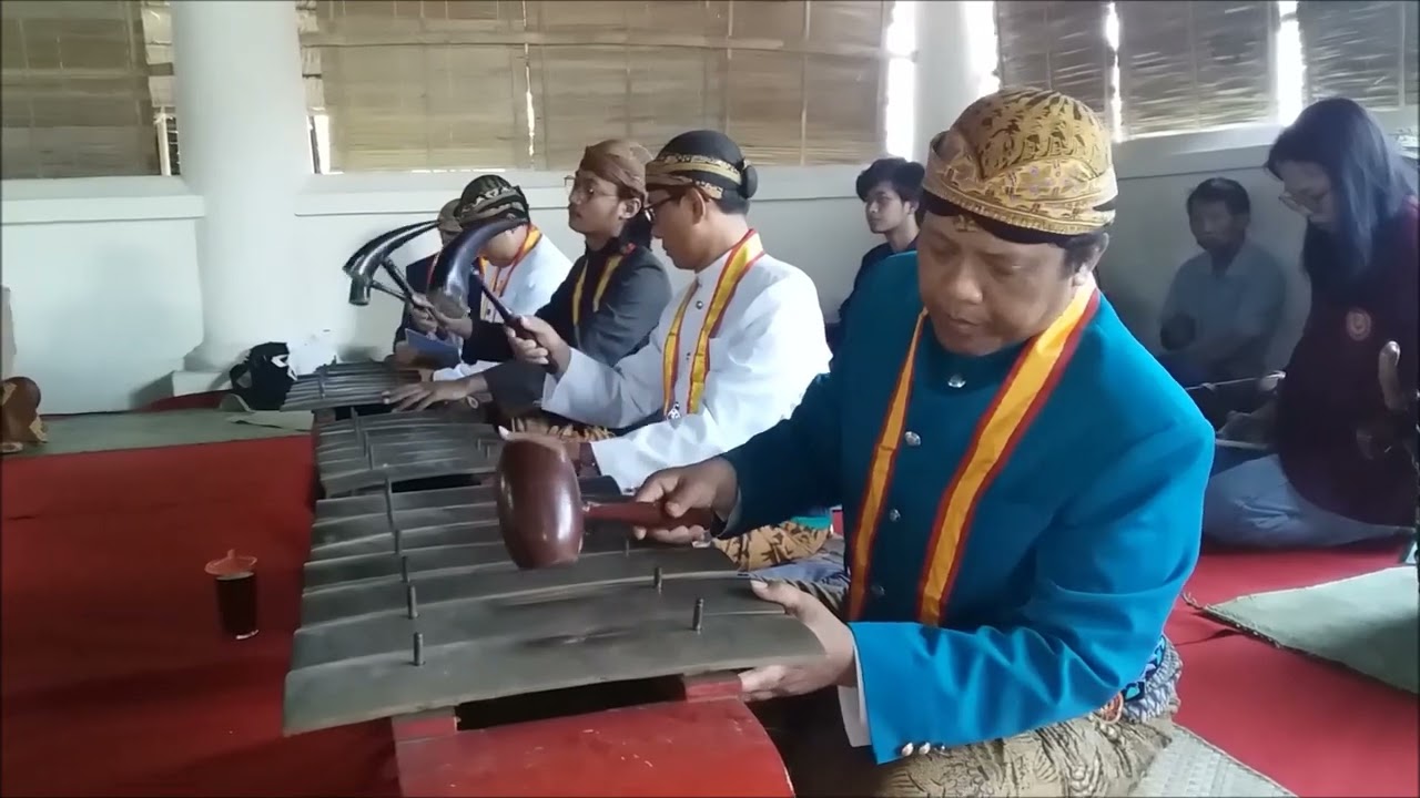 Gamelan Sekaten Grebeg Maulud Surakarta.