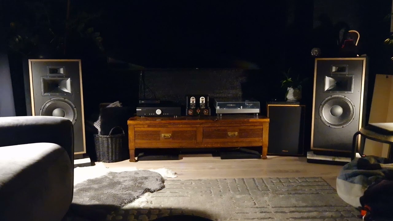 Unison Research Simply Italy, Klipsch Forte IV , Bob Dylan