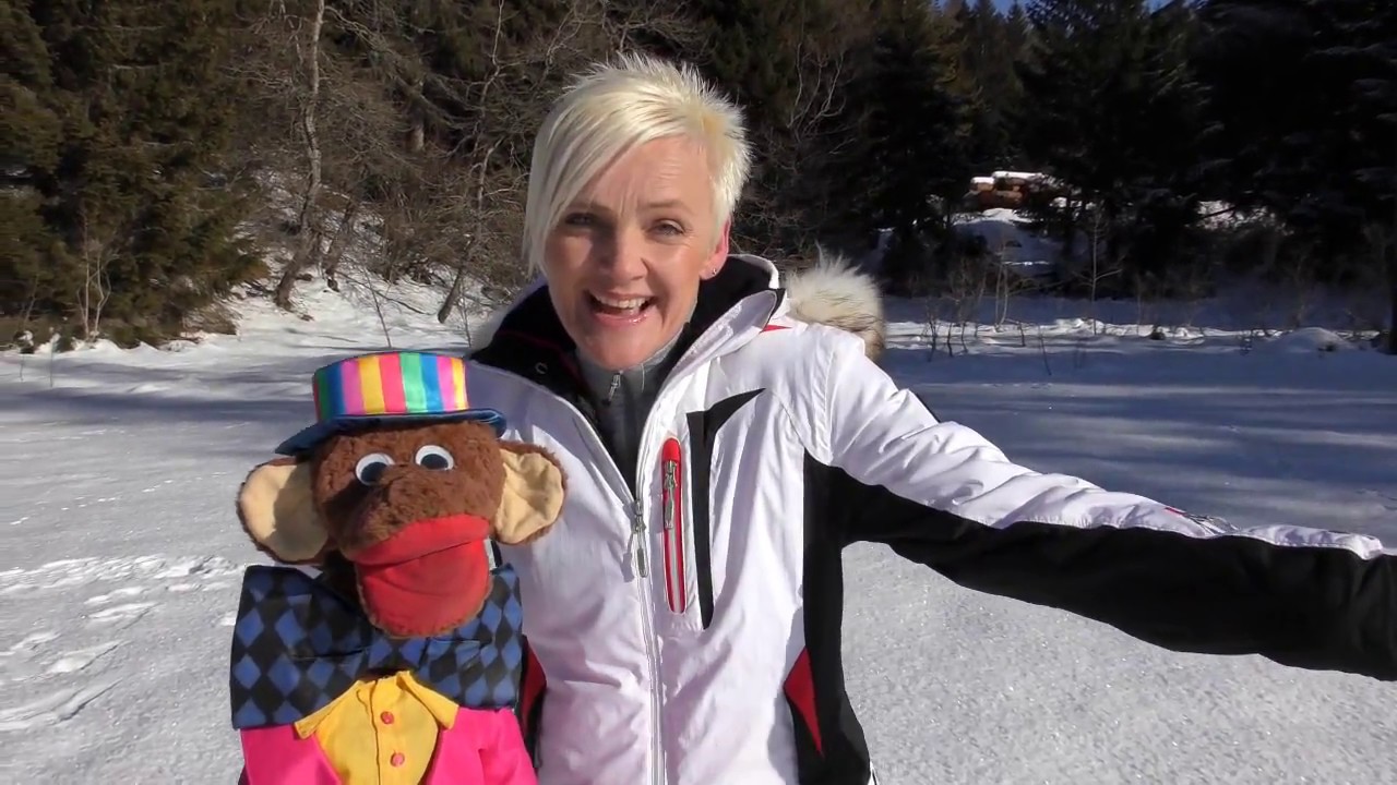 Juchhe! Der Schnee! Offizielles Kinderlied-Video von Bobby dem singenden Zirkusaffen