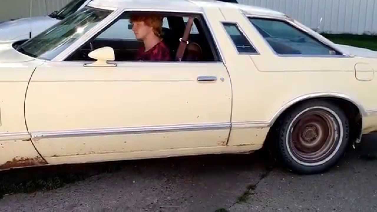 1977 Ford Thunderbird Burnout