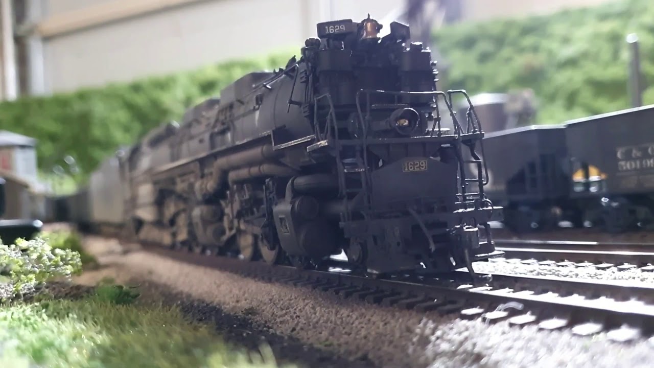 Rivarossi H8 Allegheny  with loksound V5.