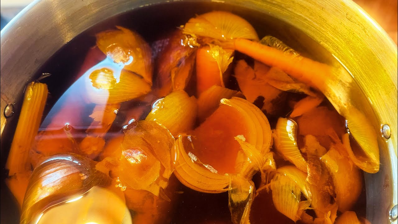 Onion Veggie Stock (#jaritupjanuary #thejoyfulpantry)