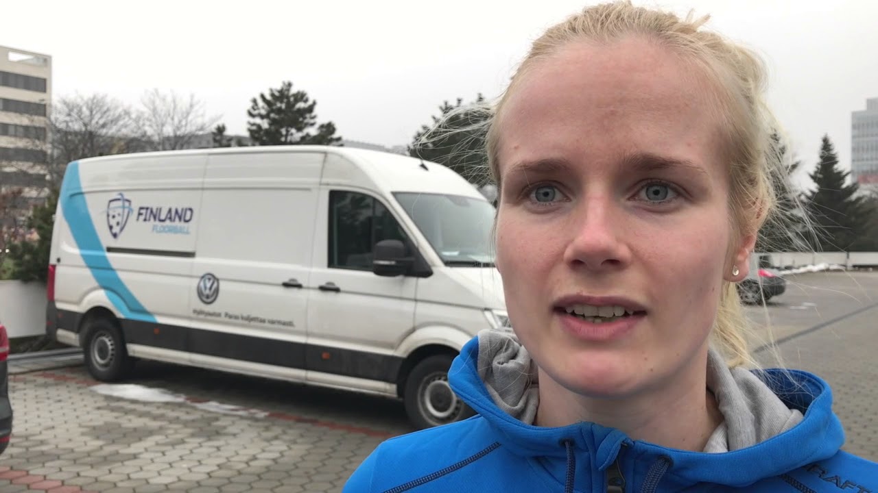 Elina Kujalasta kaikkien aikojen eniten maaotteluita pelannut naispelaaja