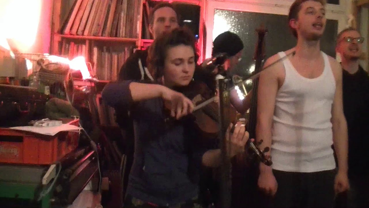 Zerrei&szlig;probe - Erz&auml;hl mir nix (live)