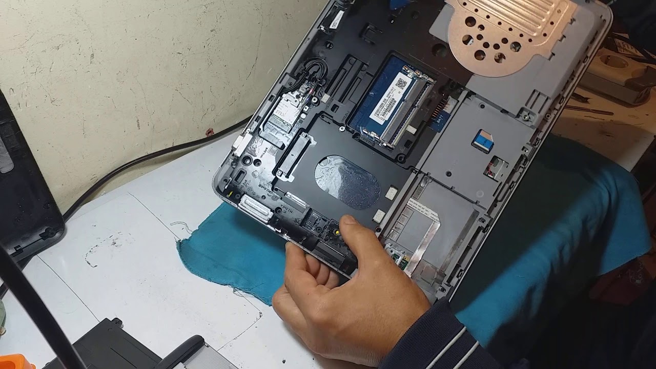 disassembly HP Probook 645 G2