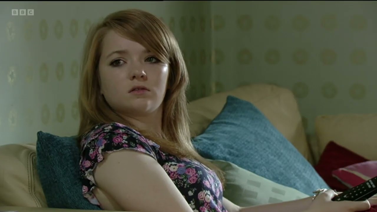 Lauren and Abi talk about Billie (Eastenders 2010)
