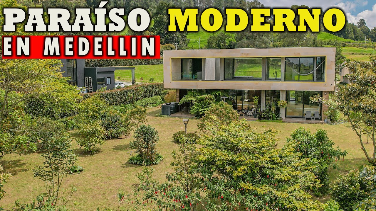 Exclusiva Casa Contemporánea en el Alto de las Palmas con Amplio Jardín y Lote Plano