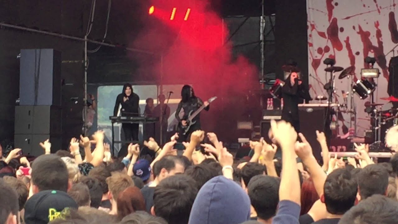 Motionless In White - Immaculate Misconception LIVE 2015 HUNGARY