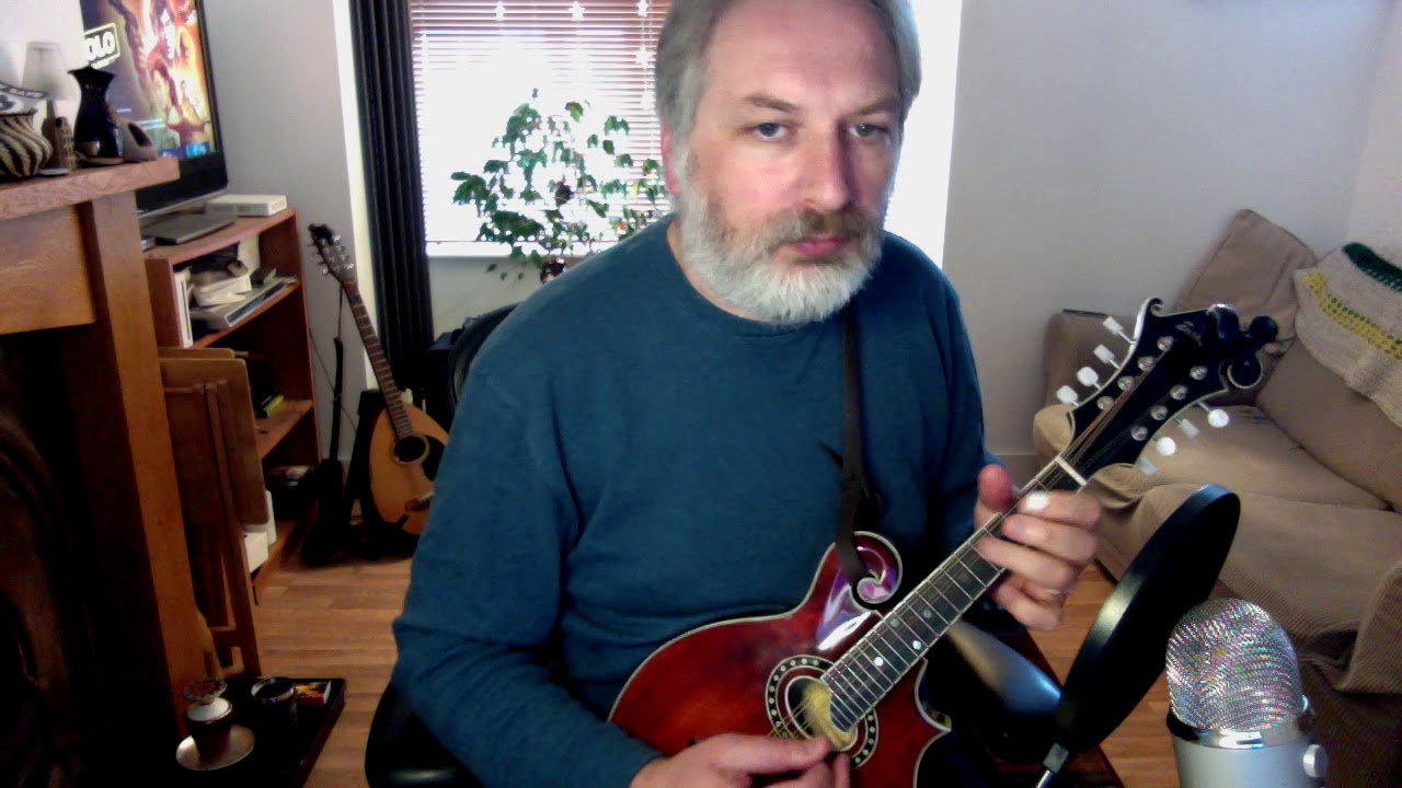 The Maple Leaf (reel) by Darach de Brun on mandolin