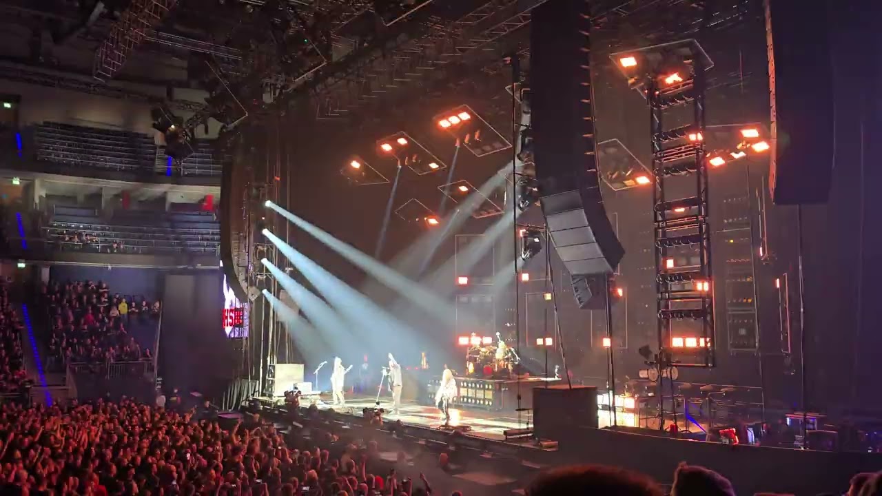 Böhse Onkelz - Intro + Hier sind die Onkelz Live in Hannover 30.11.2025 Hier sind die Onkelz Tour 25