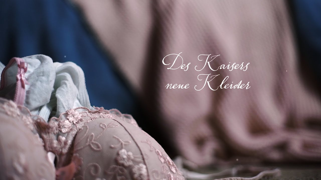 CAPS LOCK - Des Kaisers Neue Kleider (Lyric Video)
