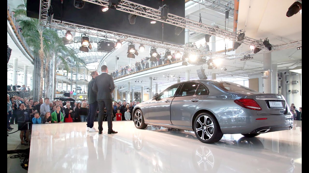 Öffentlichkeitstag zur E-Klasse Premiere in der Mercedes-Welt am Salzufer