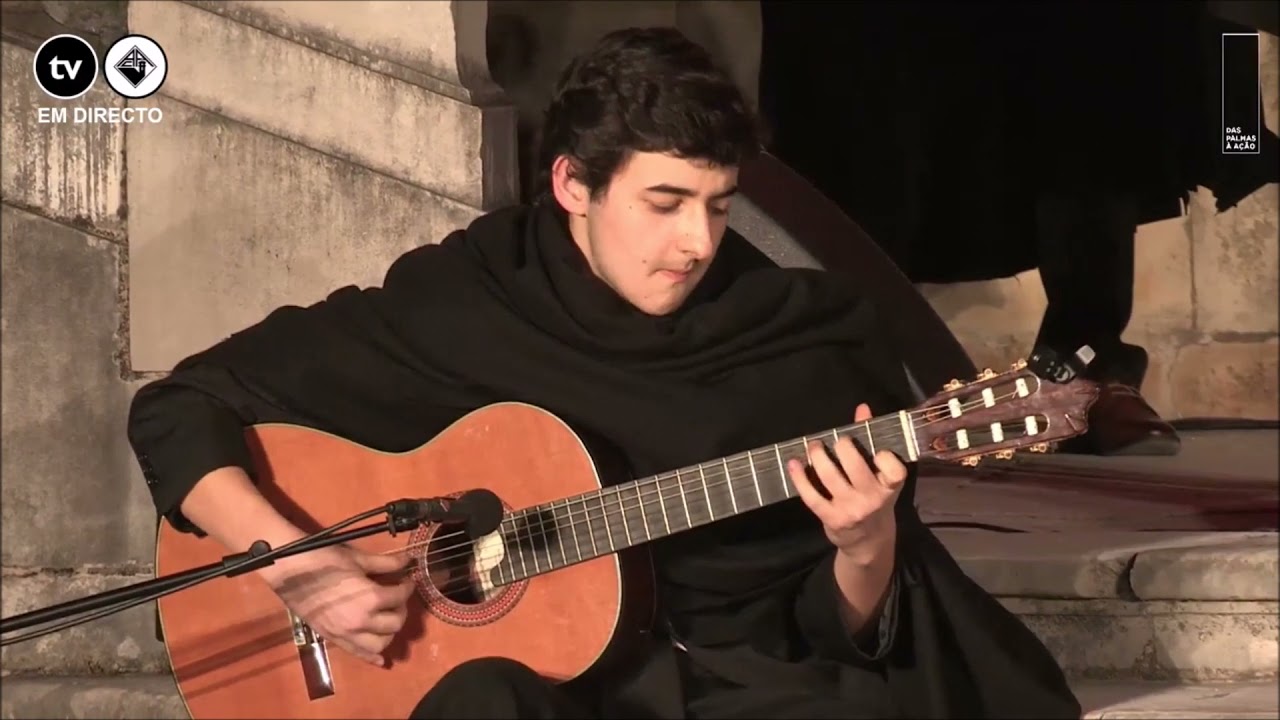Andam Pela Terra os Poetas | Capas ao Luar - Serenata Simbólica 2020